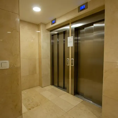 Apartment Center With Parking Malaga