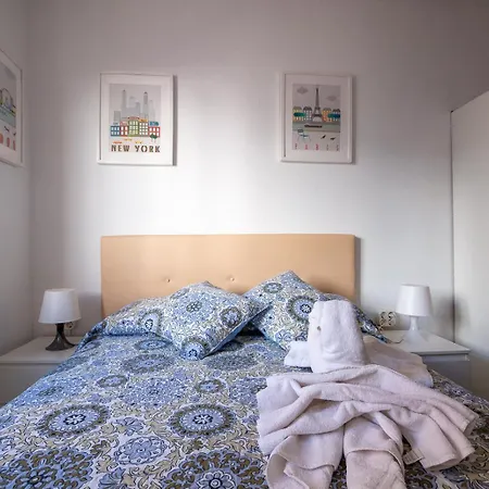 Center With Parking Apartment *