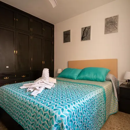 Apartment Center With Parking *